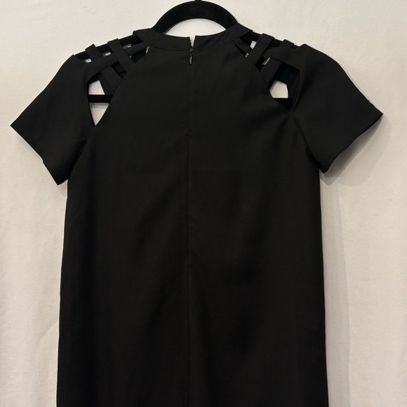Lulus Mini Cut Out Swing Little Black Dress Sz L Classic Timeless Date Night - Picture 9 of 11